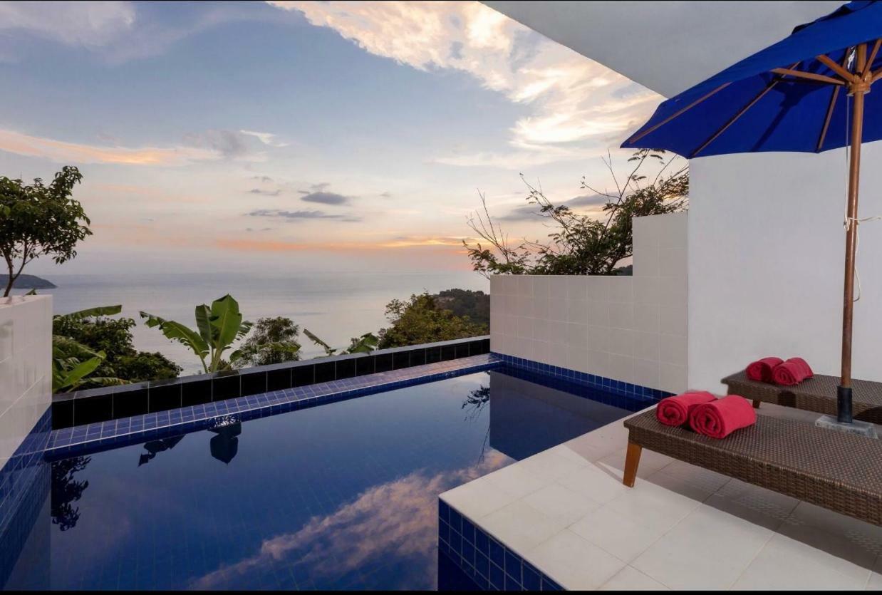 Grand Bleu Ocean View Pool Suite Pantai Kamala Bagian luar foto