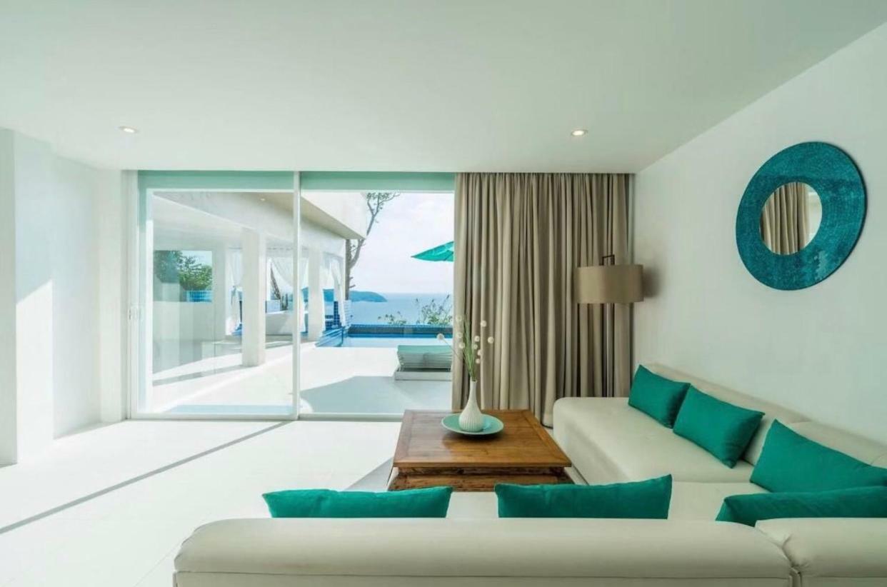 Grand Bleu Ocean View Pool Suite Pantai Kamala Bagian luar foto