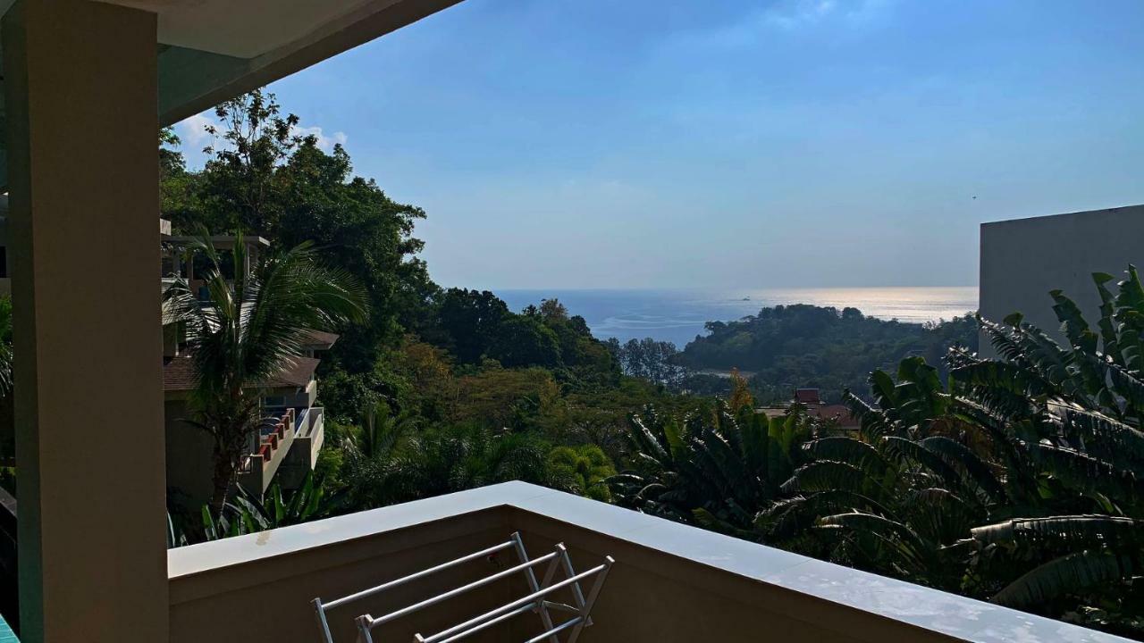 Grand Bleu Ocean View Pool Suite Pantai Kamala Bagian luar foto