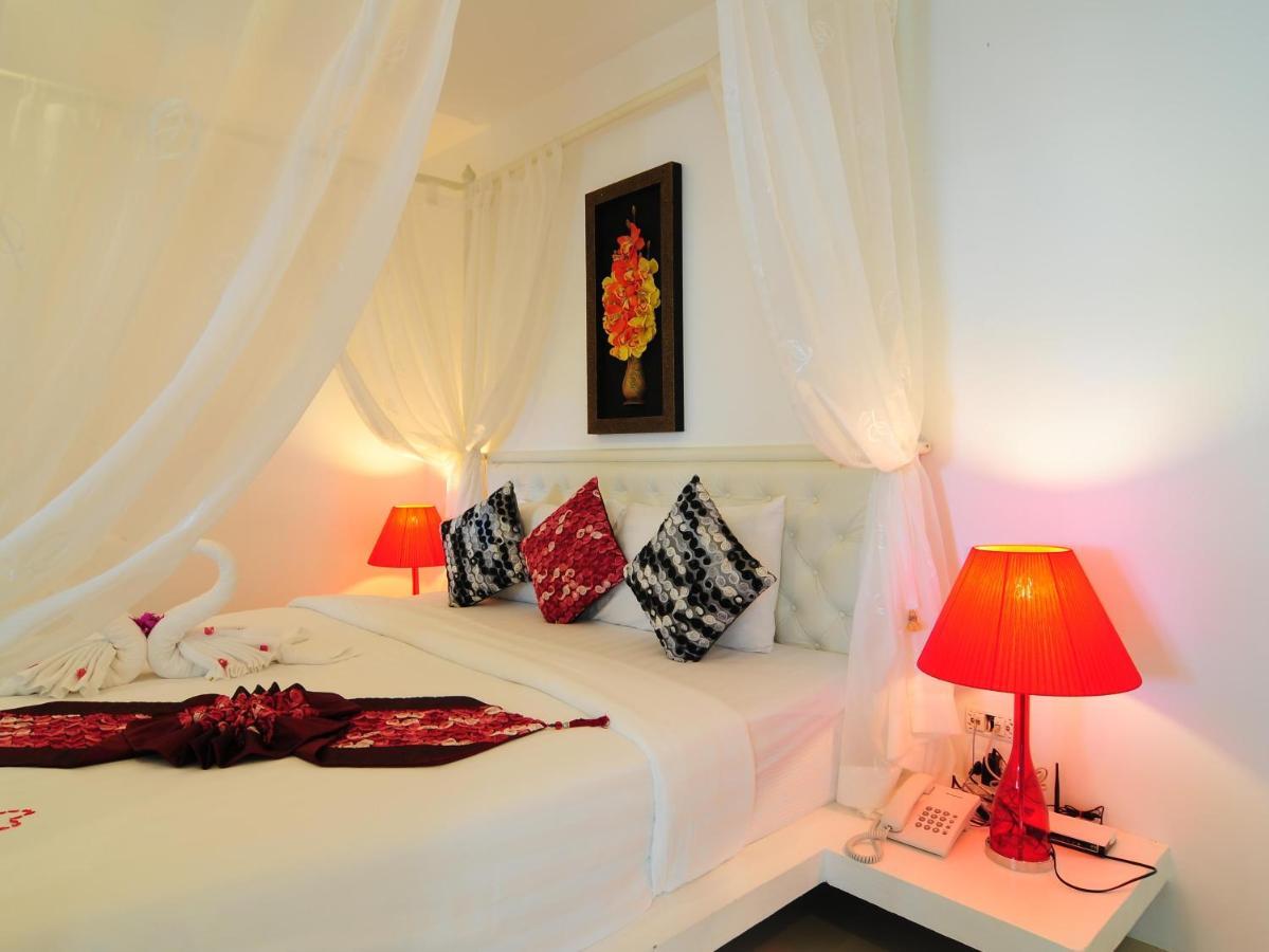 Grand Bleu Ocean View Pool Suite Pantai Kamala Bagian luar foto